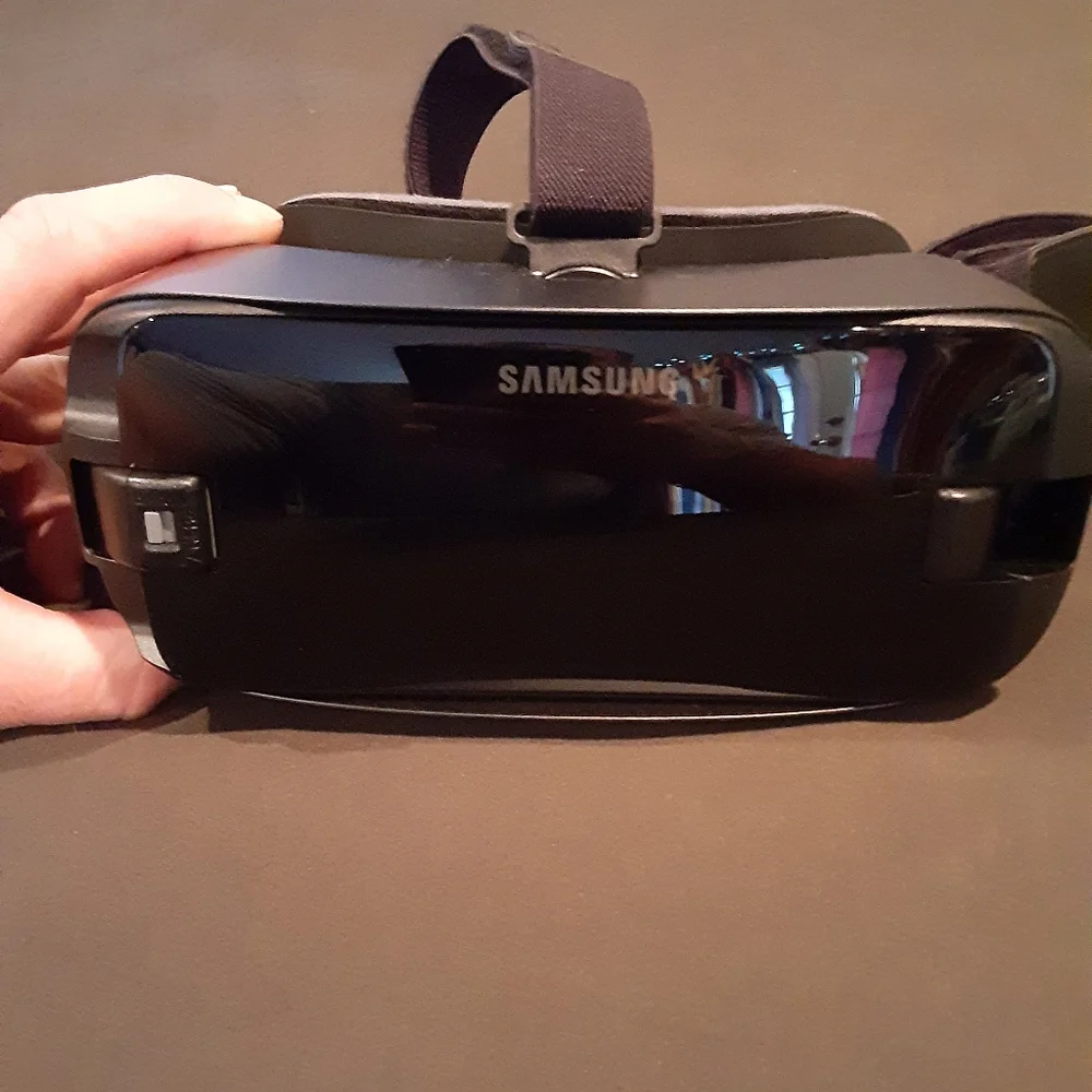 Samsung Oculus VR Headset